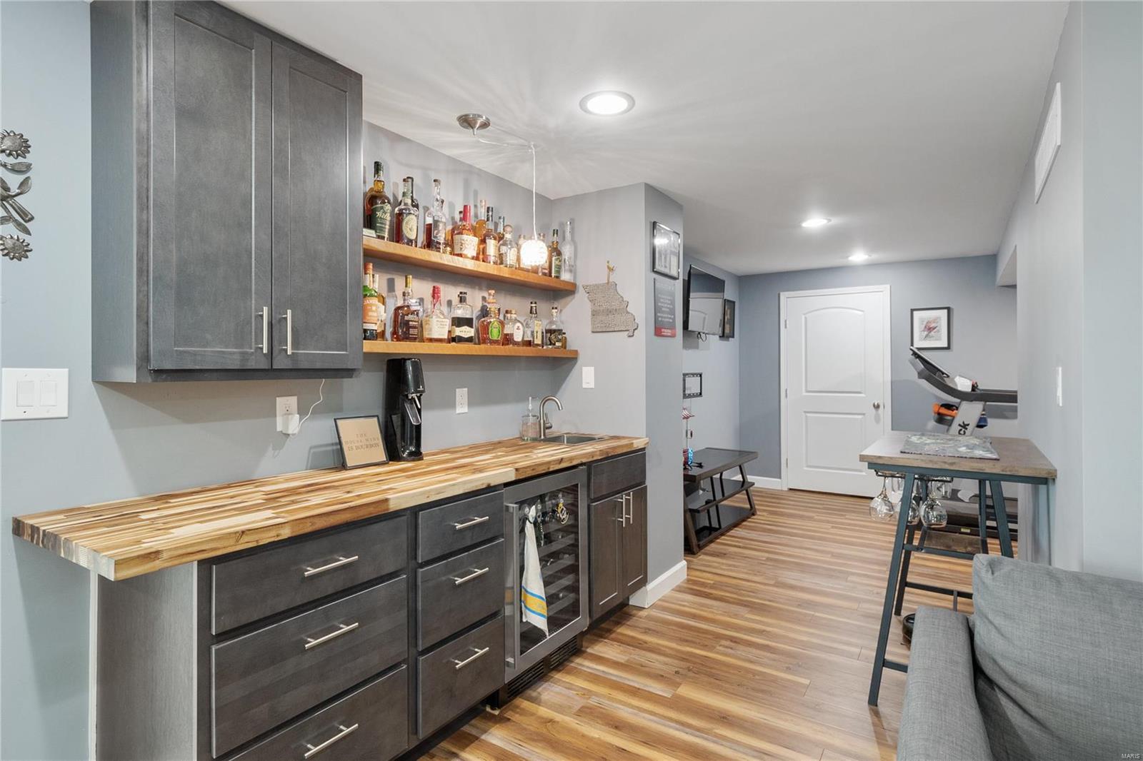 3020 Cedarshade Court