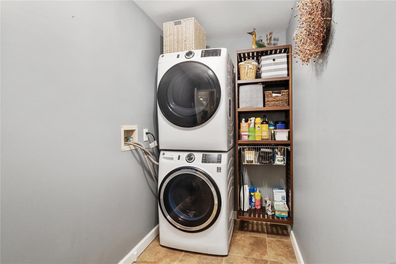 3020 Cedarshade Court