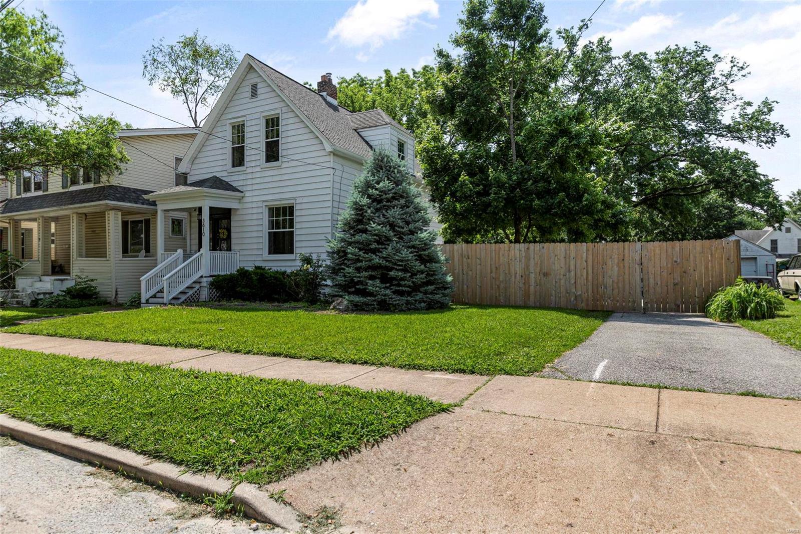 3610 Oxford Boulevard