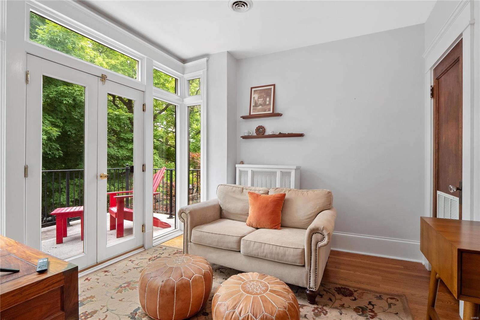 6429 San Bonita Avenue