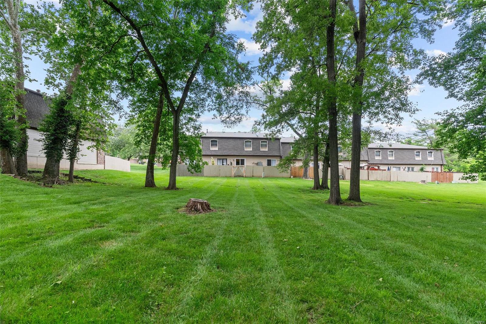 200 Braeshire Drive Unit: J