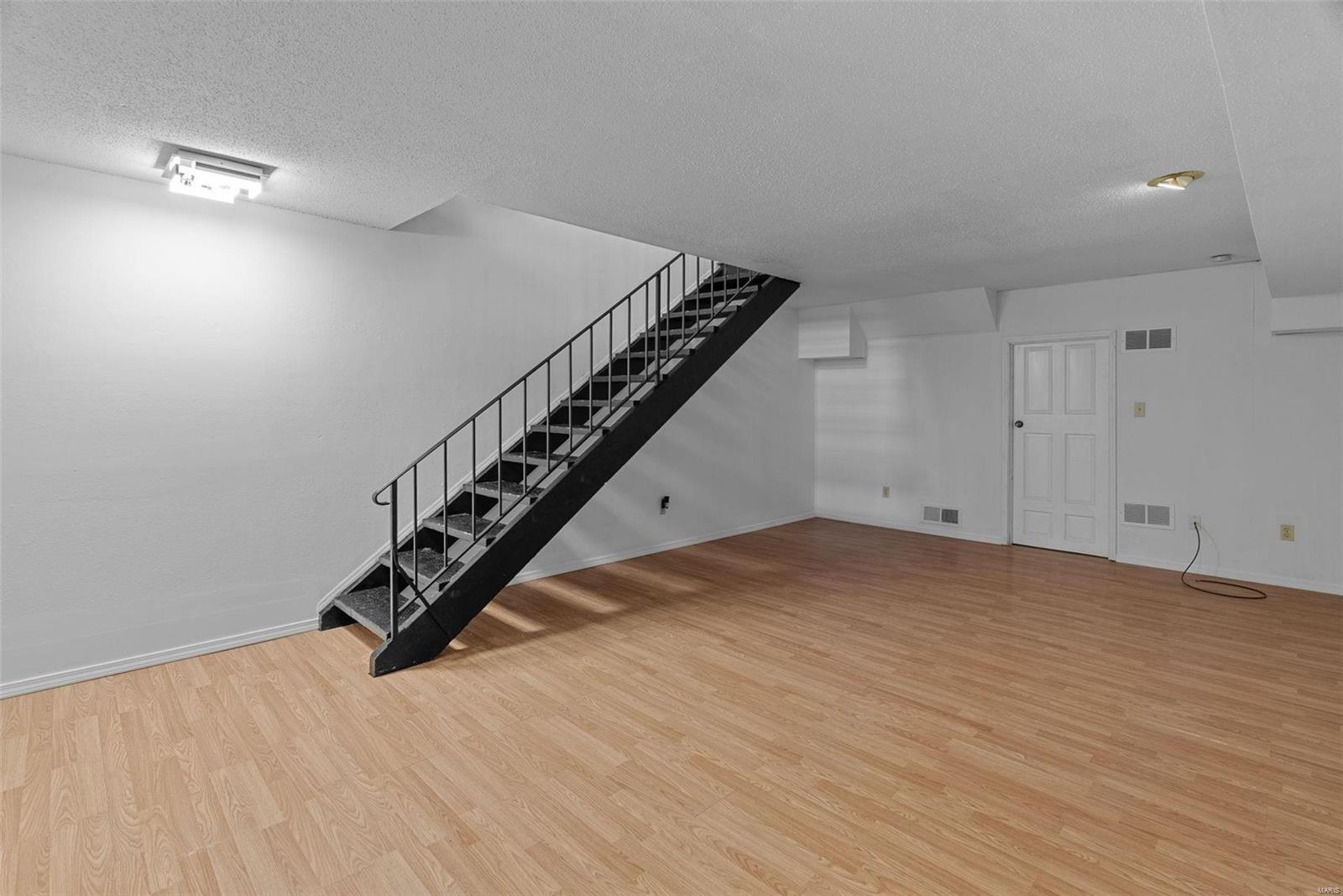 200 Braeshire Drive Unit: J