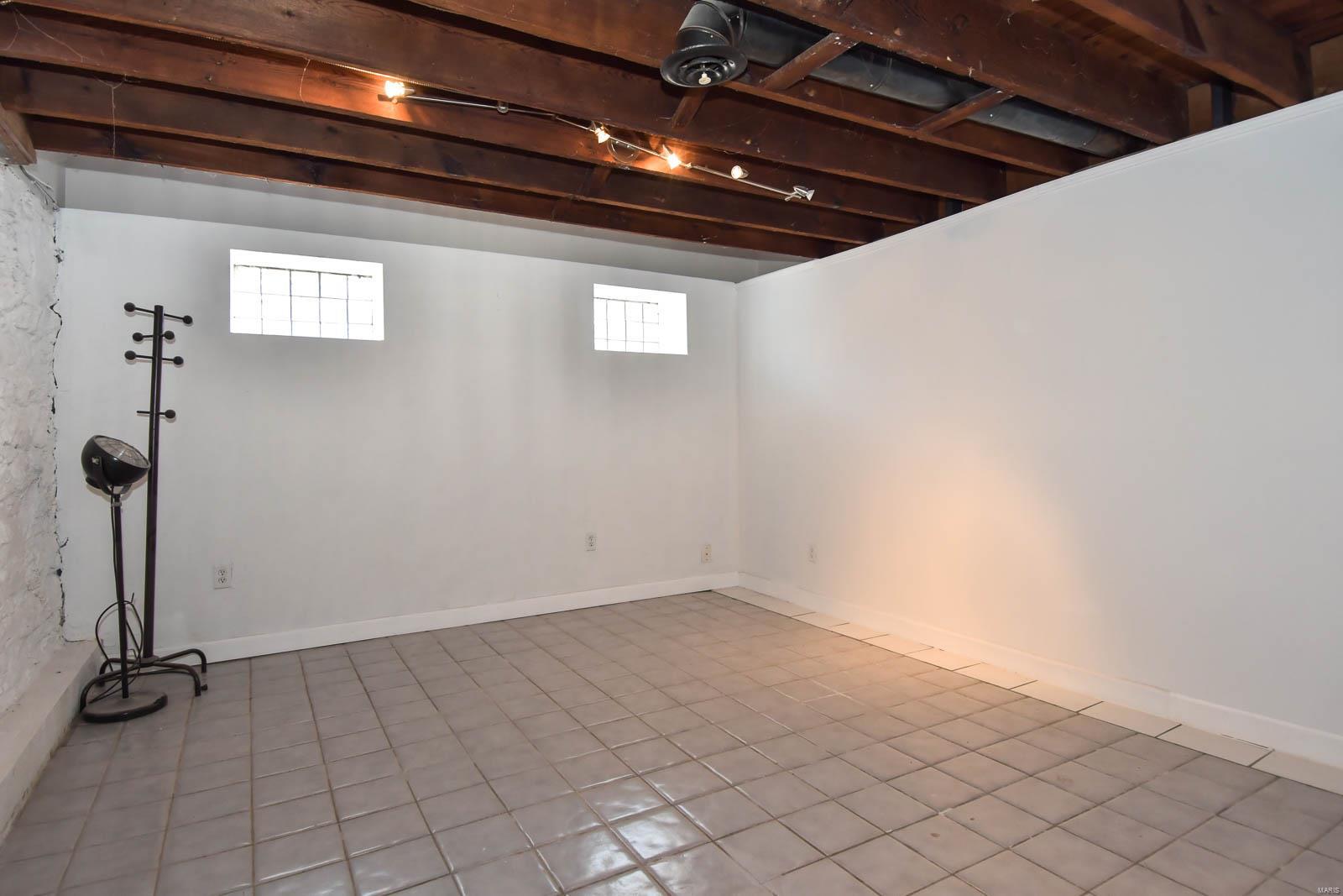 2350 S 10th Street Unit: REAR