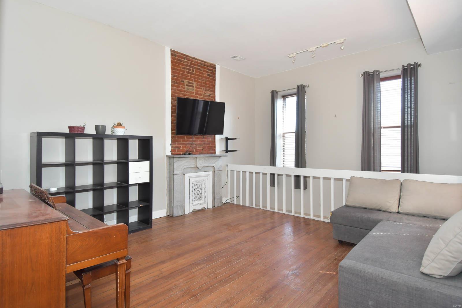 2350 S 10th Street Unit: REAR