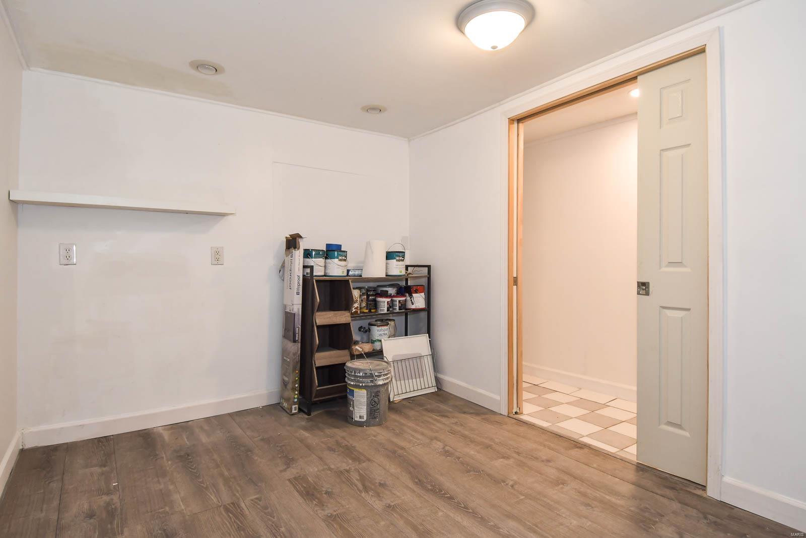 2350 S 10th Street Unit: REAR