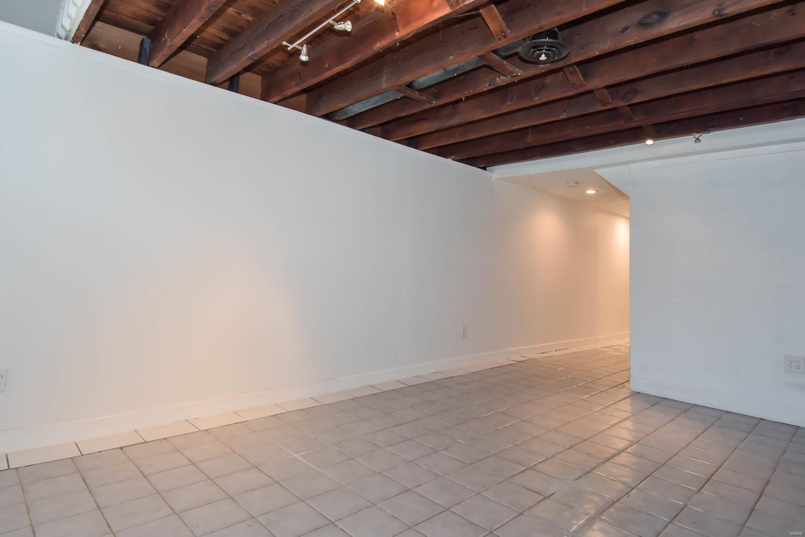 2350 S 10th Street Unit: REAR