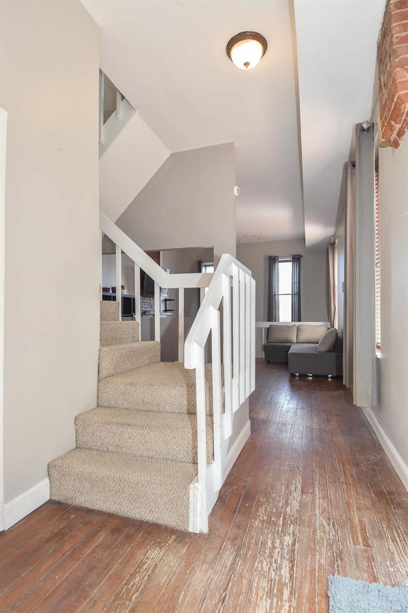 2350 S 10th Street Unit: REAR