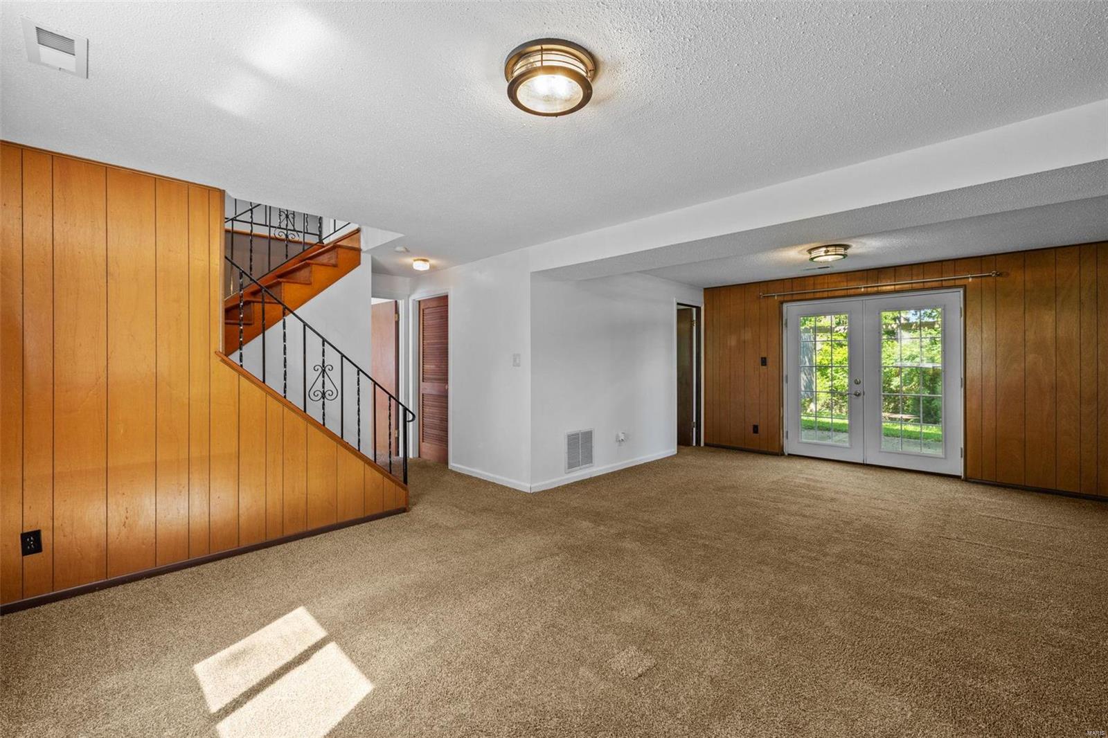 1246 Roth Hill Drive