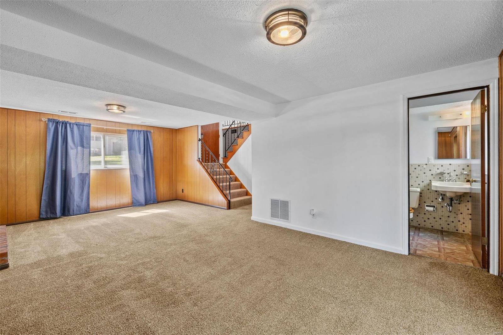 1246 Roth Hill Drive