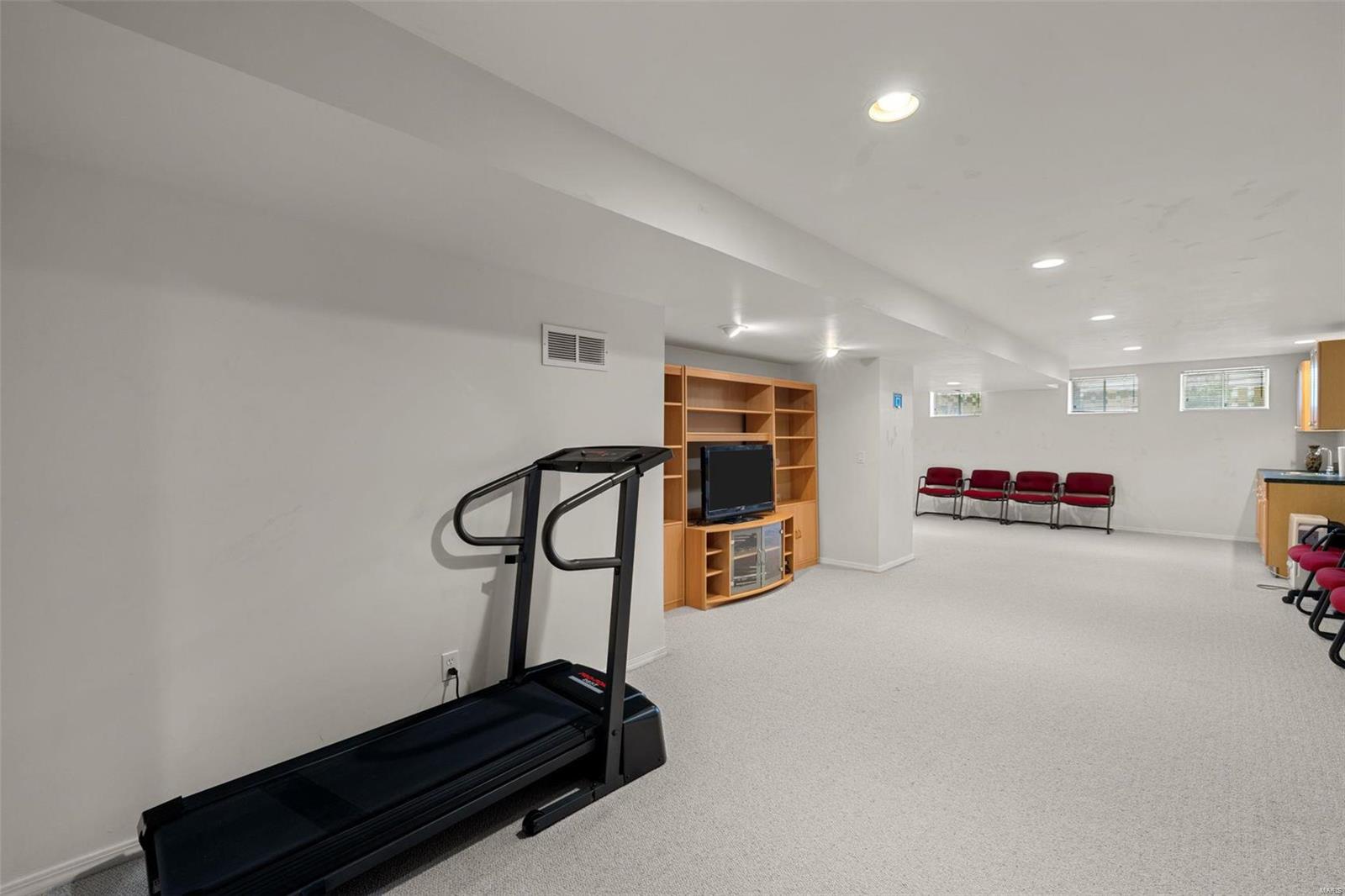 1804 Loehr Estates Court