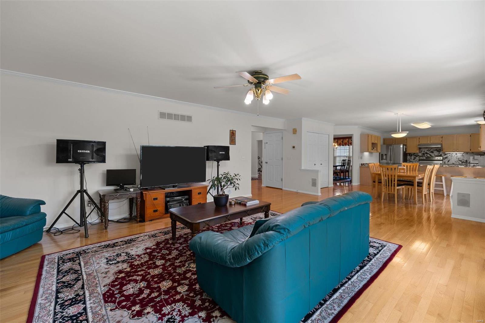 1804 Loehr Estates Court