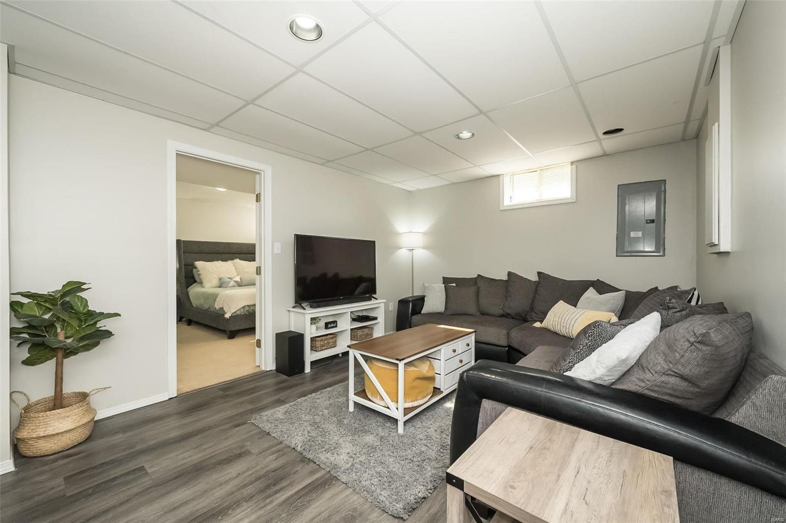 1273 Pinnacle Pointe Drive