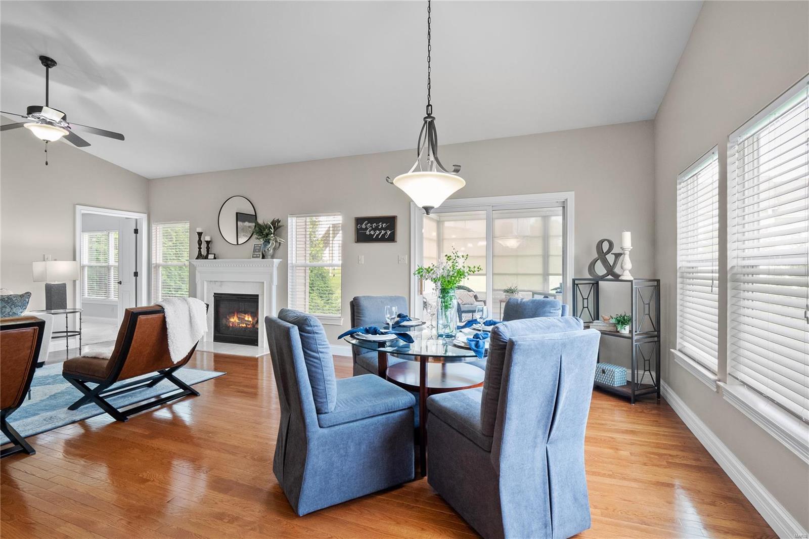 21 Lindbergh Place Ter