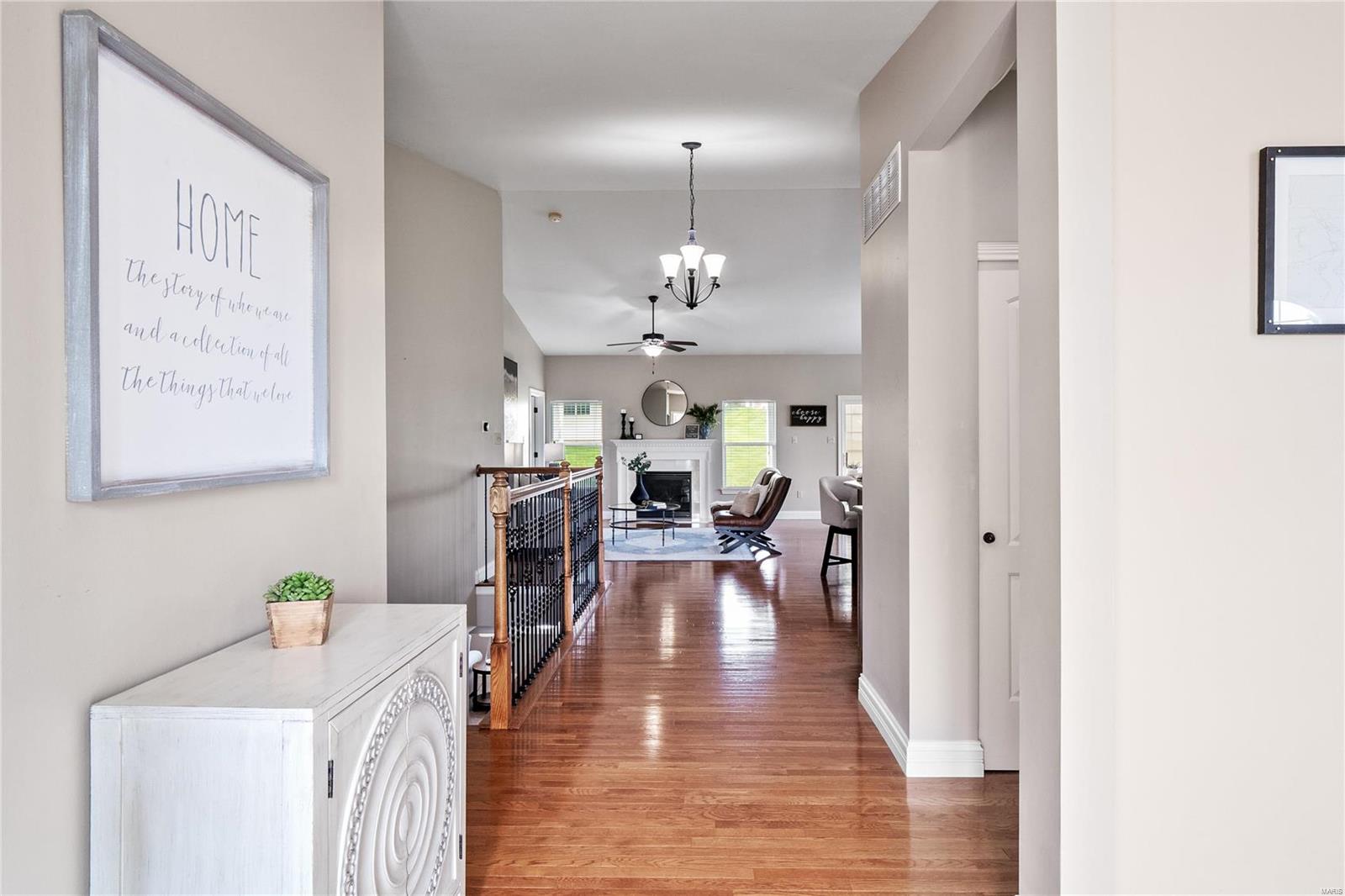 21 Lindbergh Place Ter
