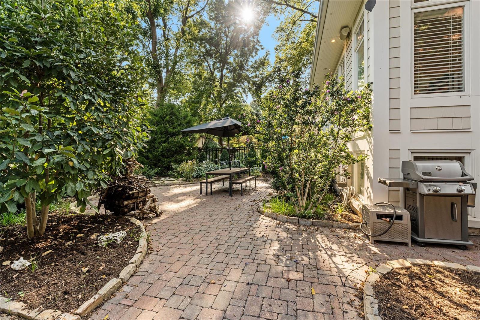 6912 Washington Avenue