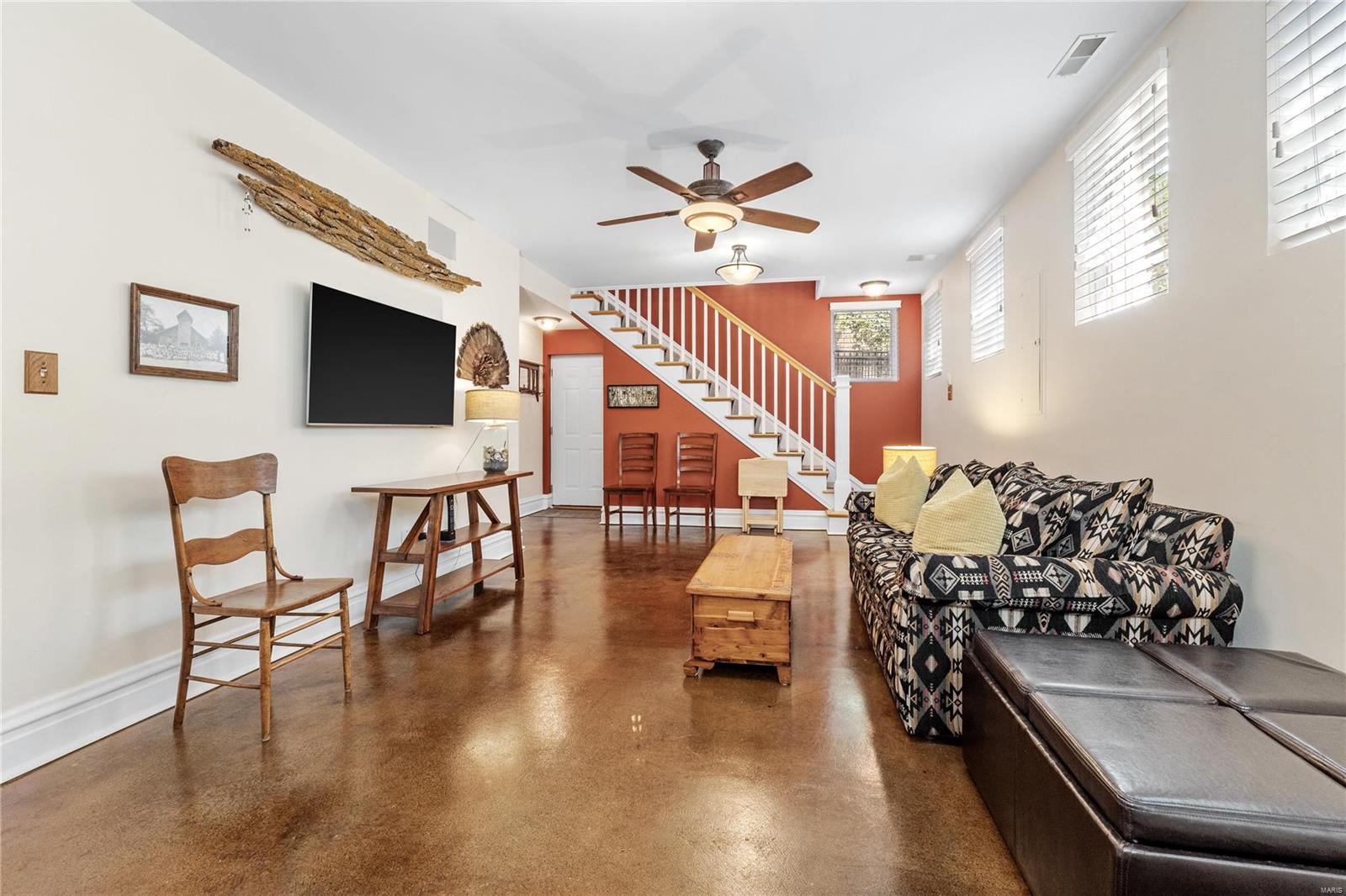 6912 Washington Avenue