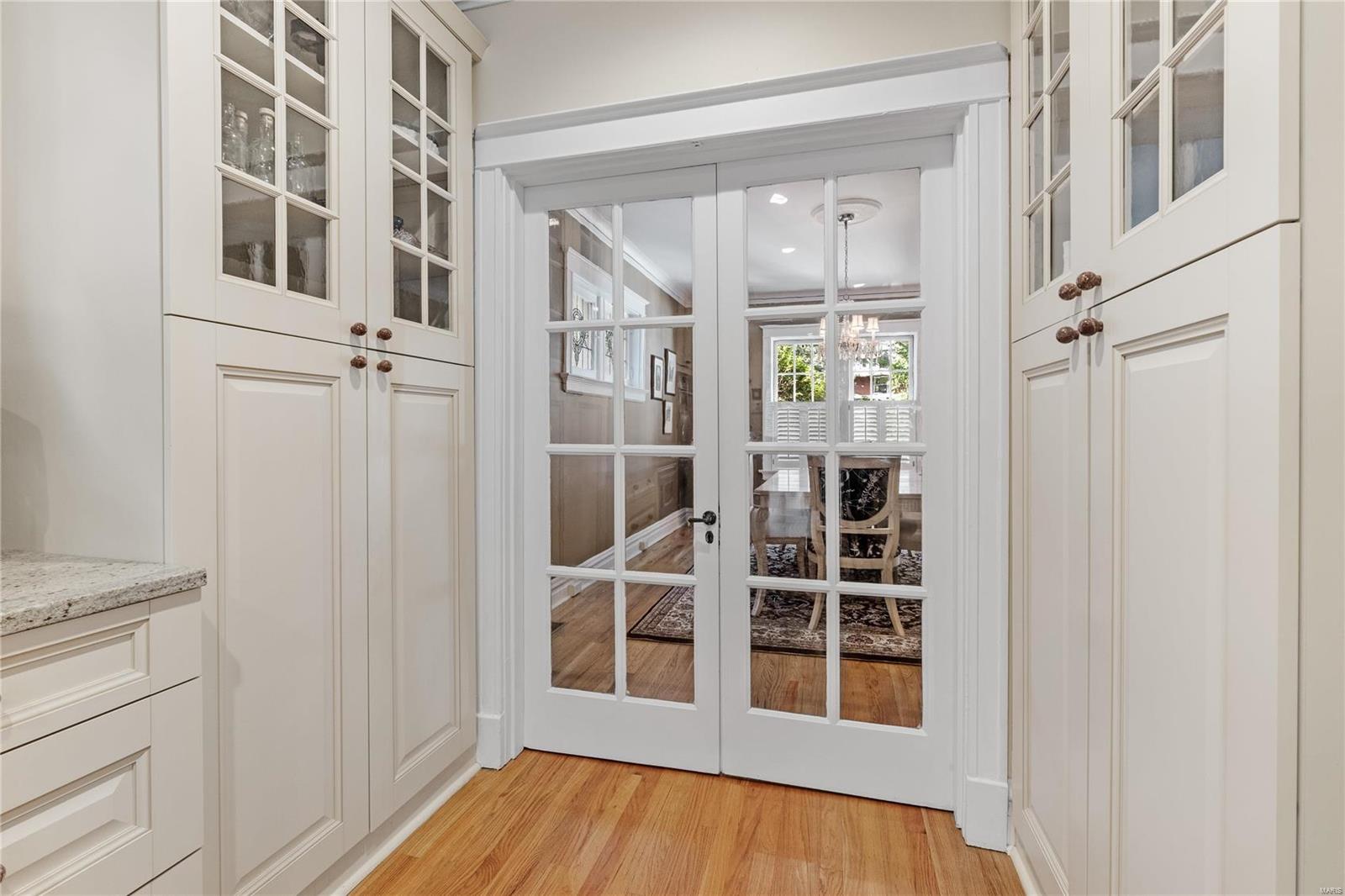 6912 Washington Avenue