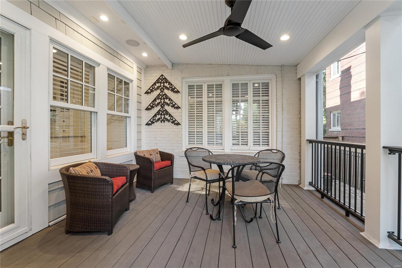 6912 Washington Avenue