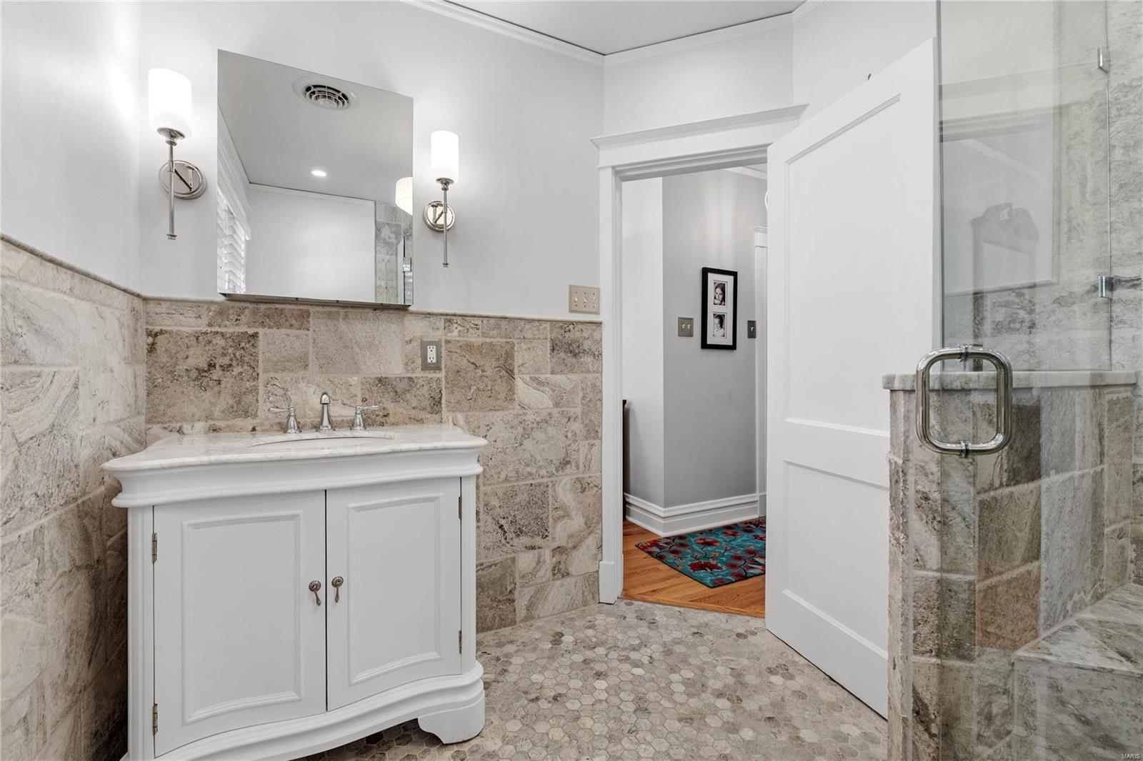 6912 Washington Avenue