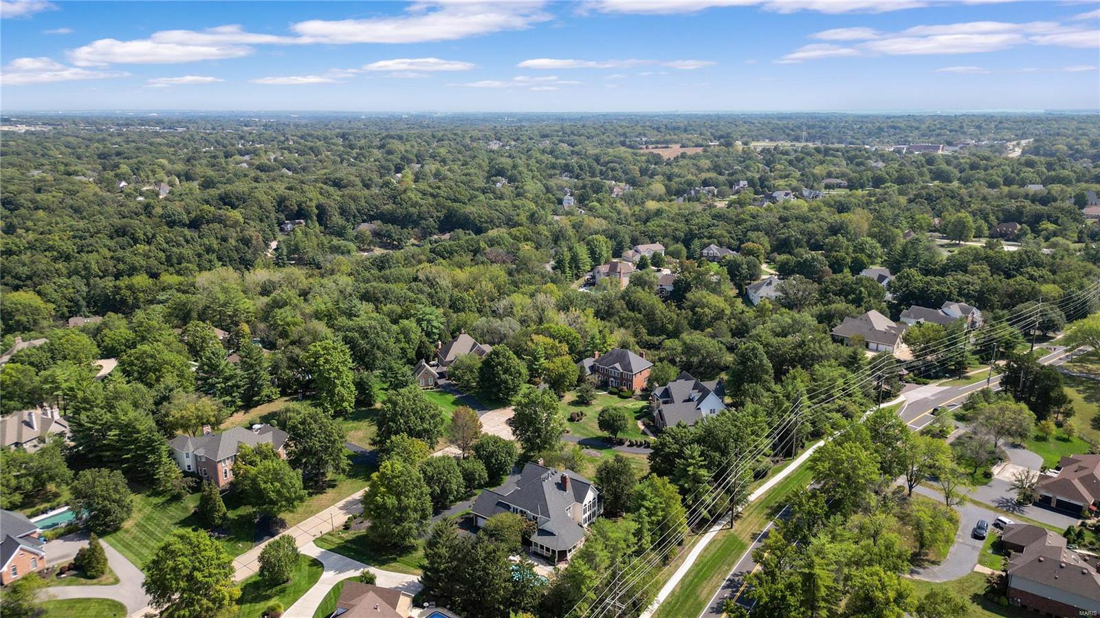 2064 Kingspointe Drive