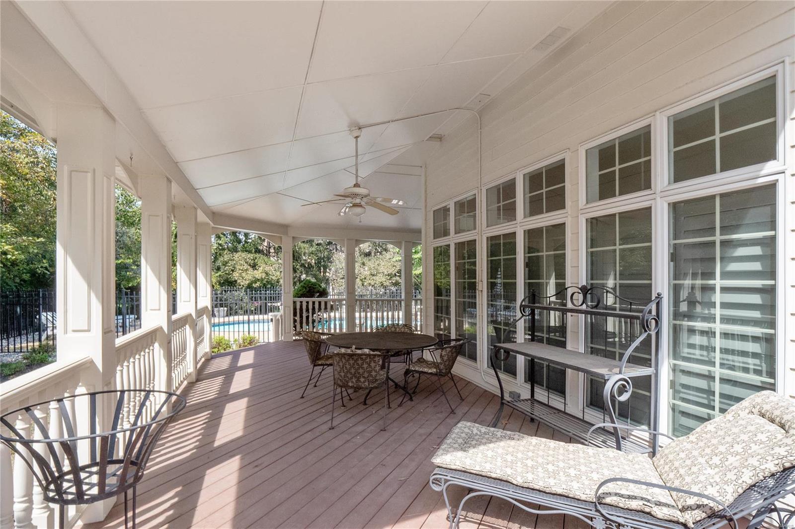 2064 Kingspointe Drive