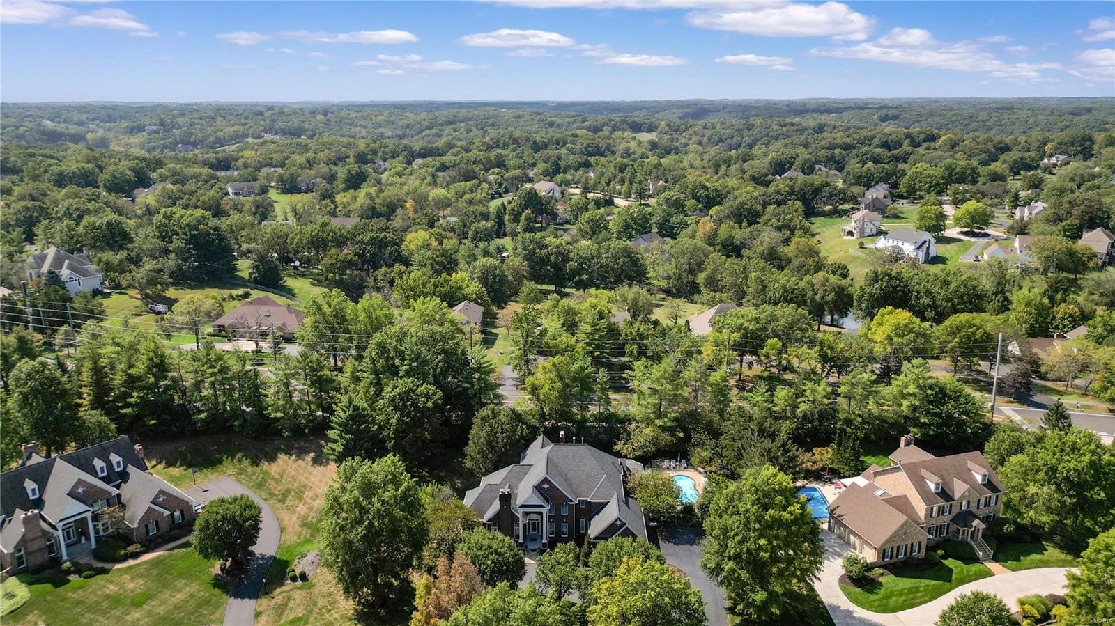 2064 Kingspointe Drive