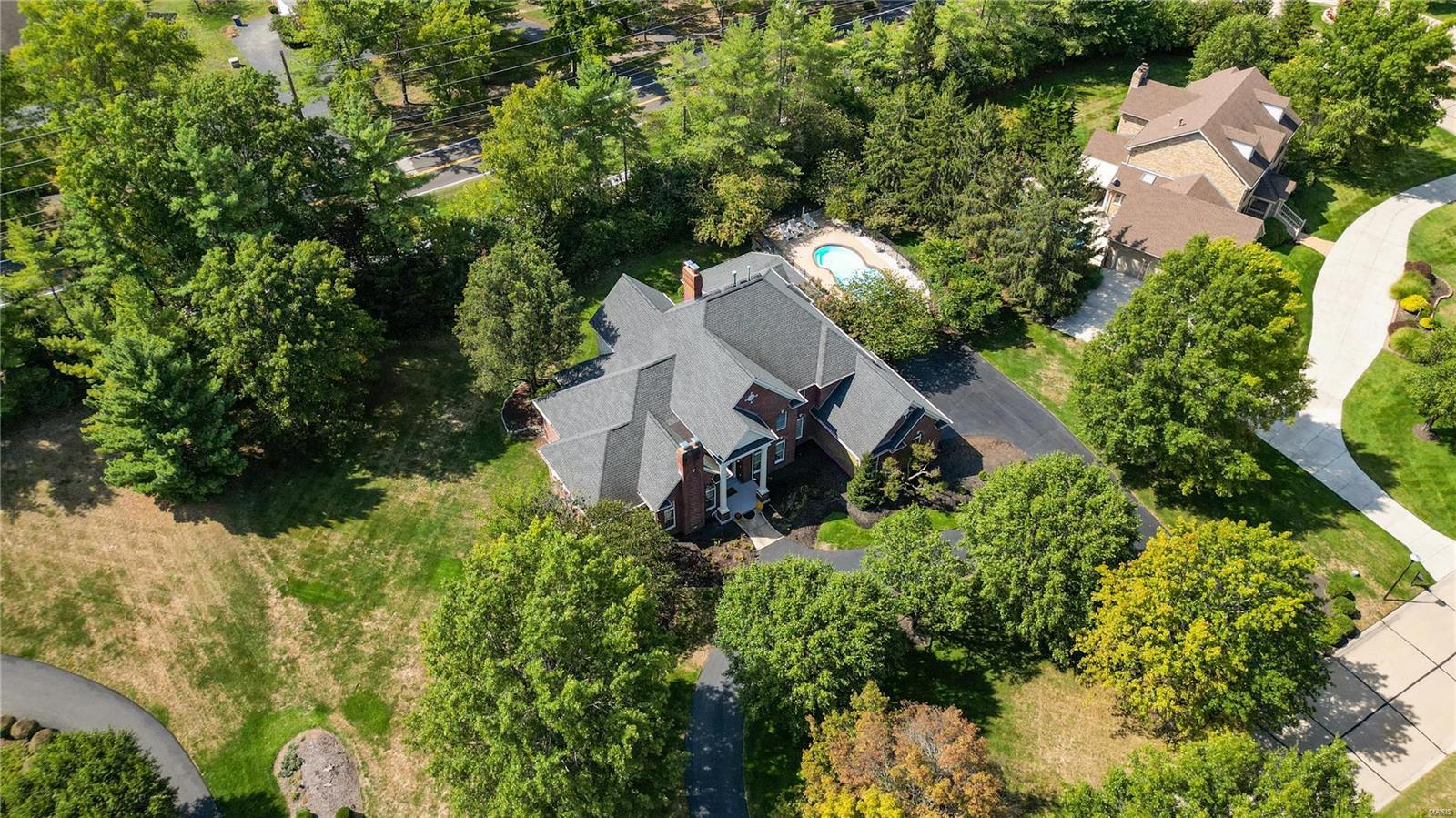 2064 Kingspointe Drive