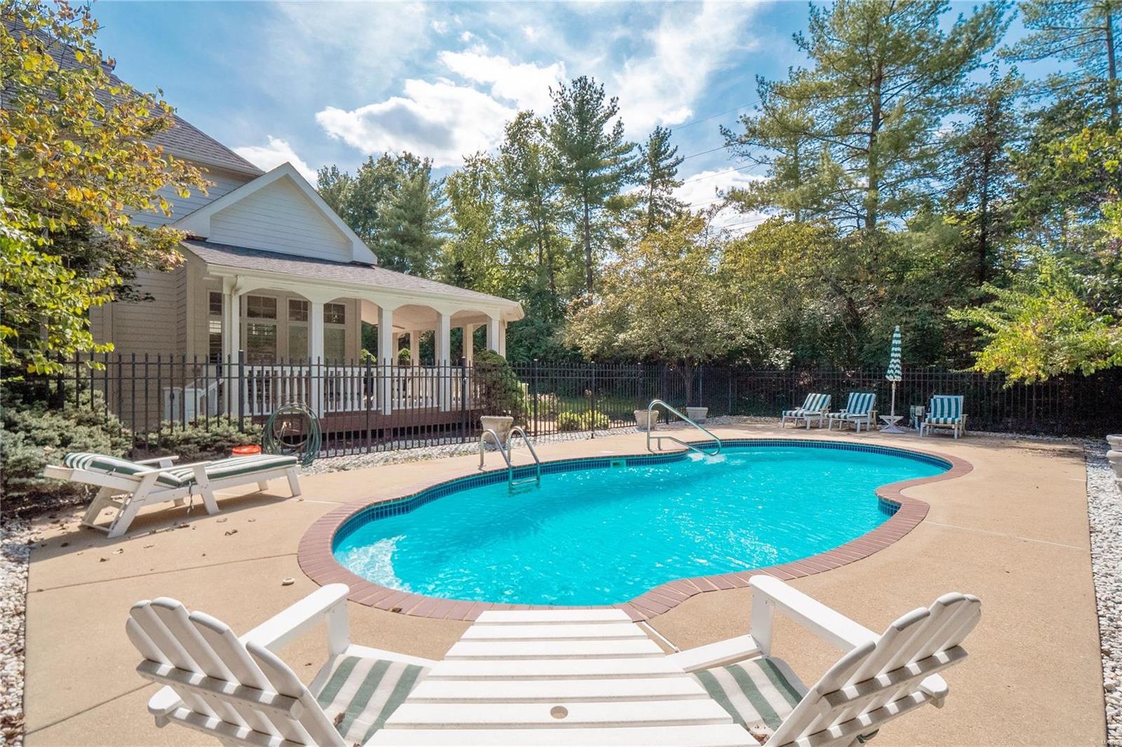 2064 Kingspointe Drive