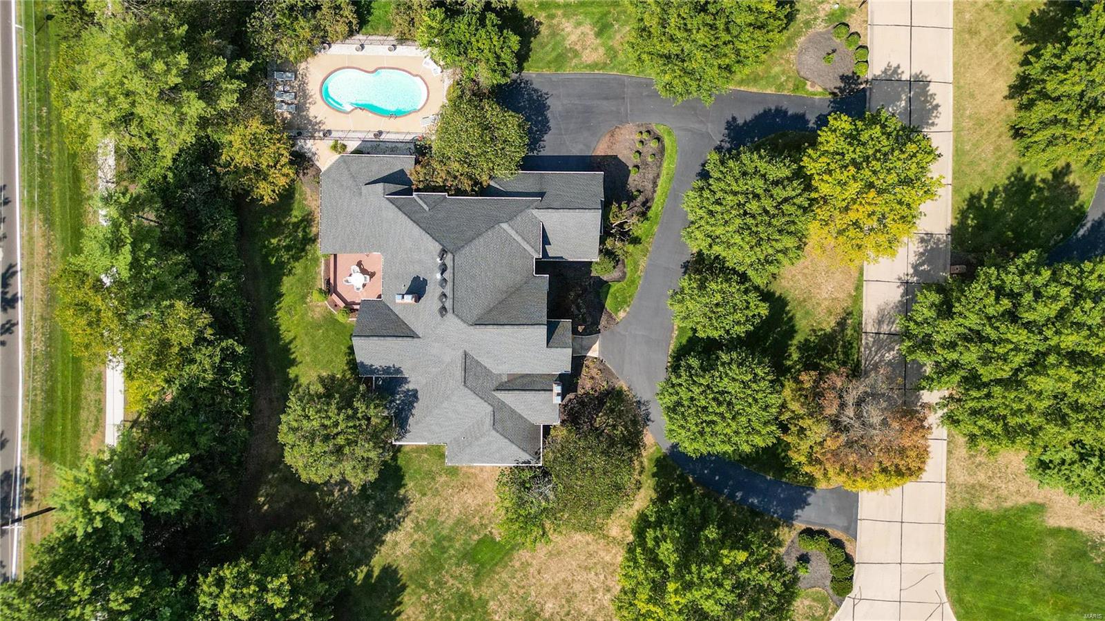 2064 Kingspointe Drive