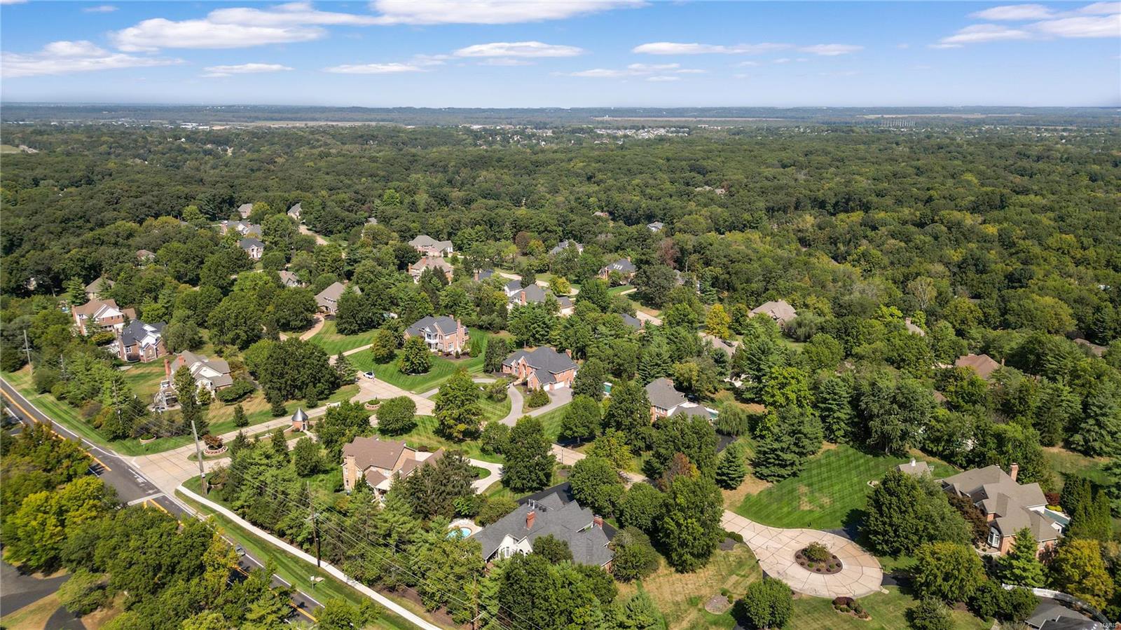 2064 Kingspointe Drive