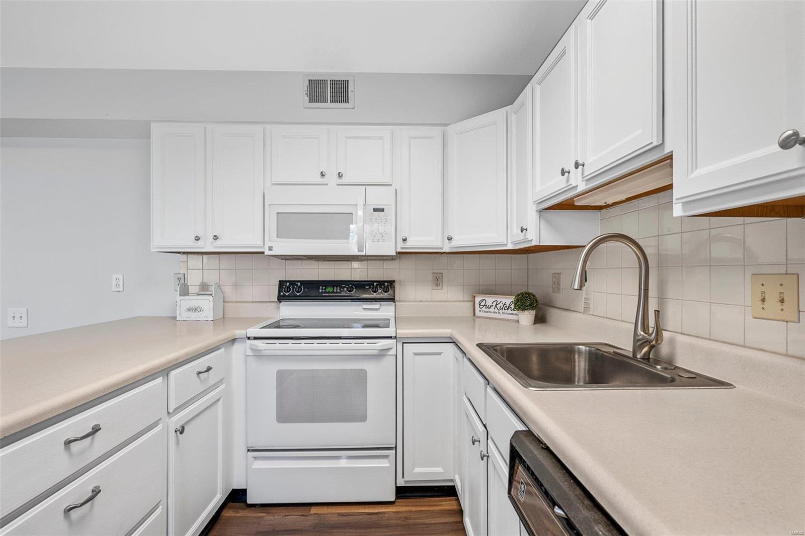 10427 Willowdale Drive