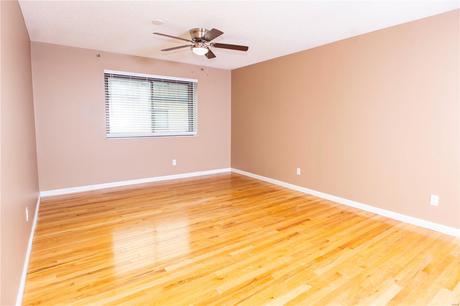 4355 Maryland Avenue Unit: 330