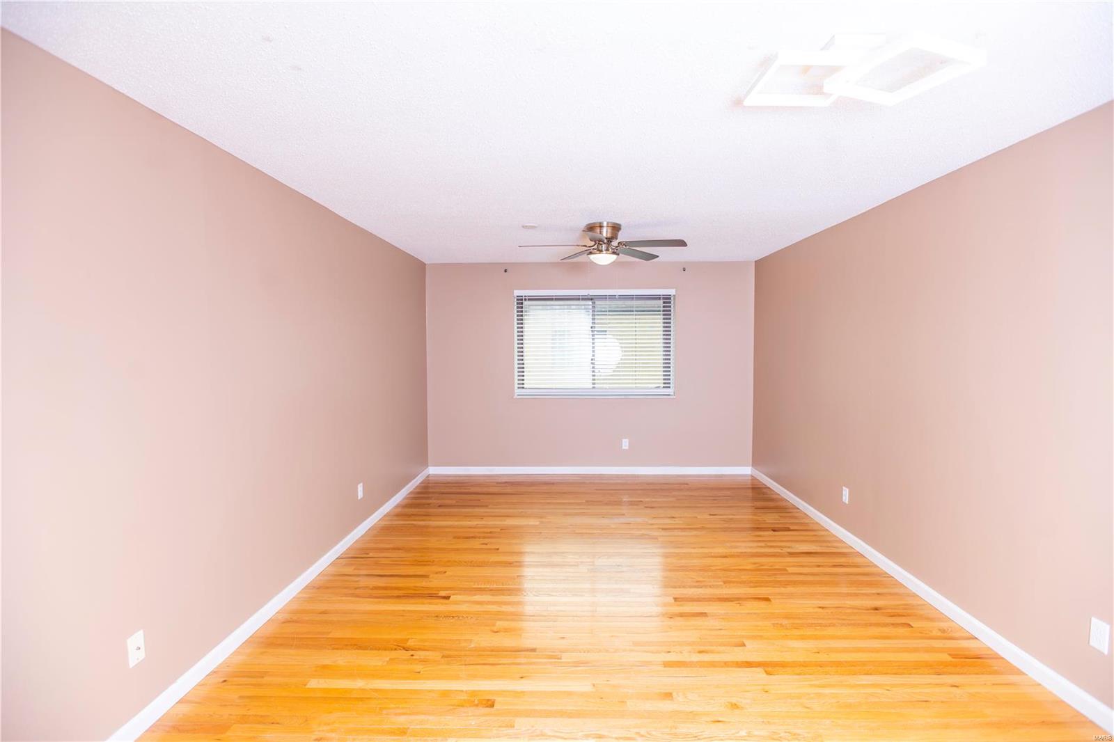 4355 Maryland Avenue Unit: 330