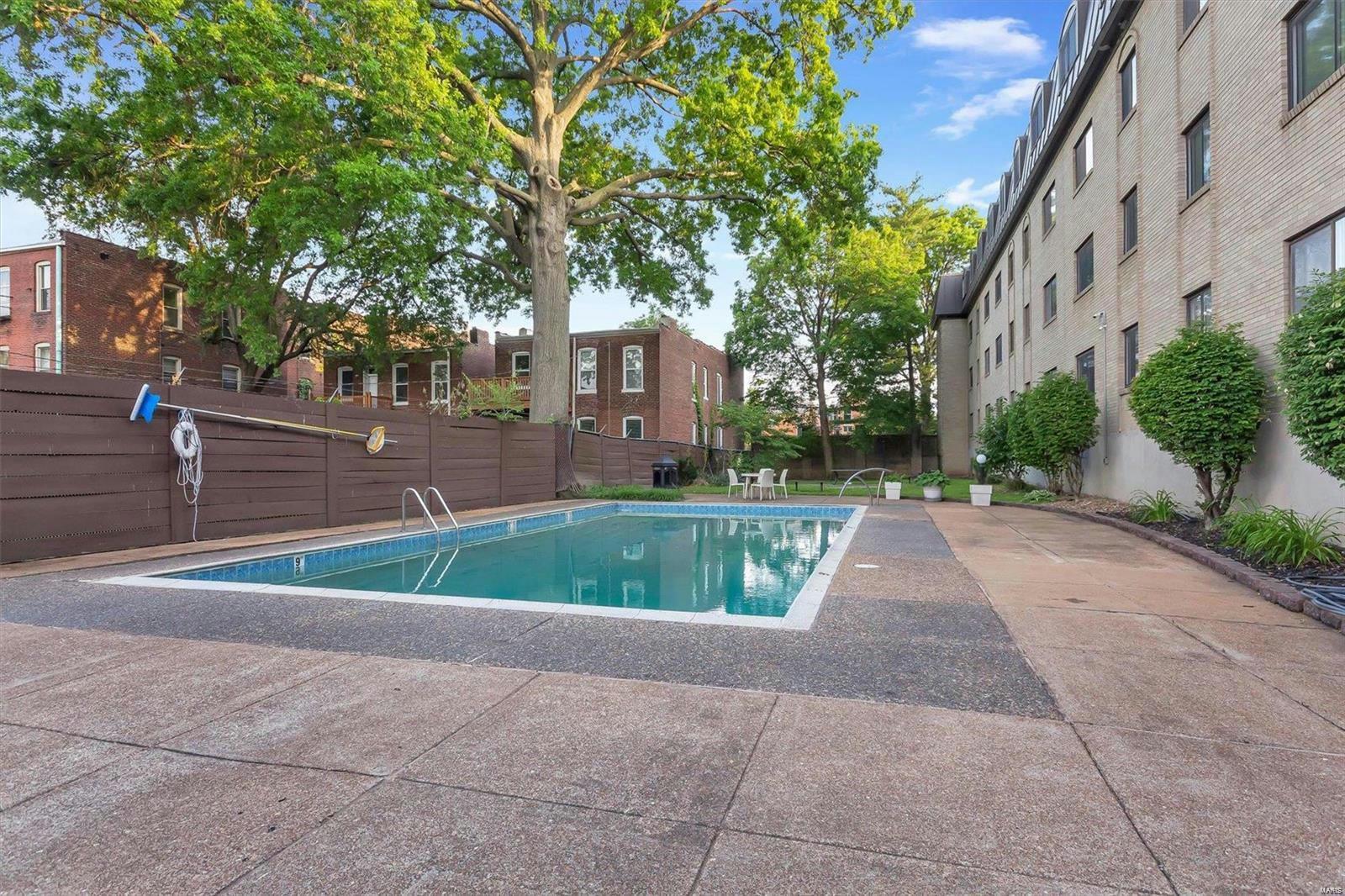 4355 Maryland Avenue Unit: 330