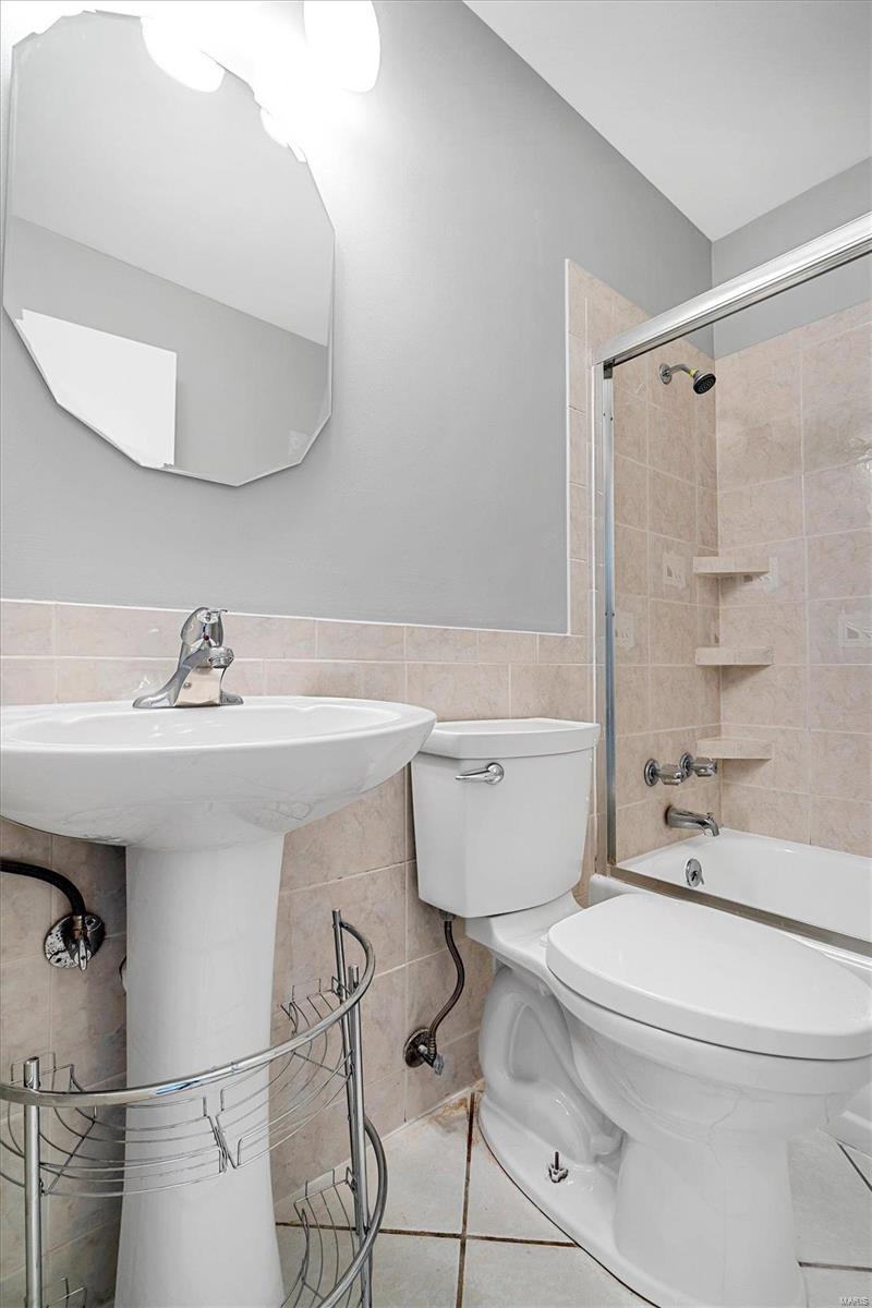 5674 Chalet Forest Court