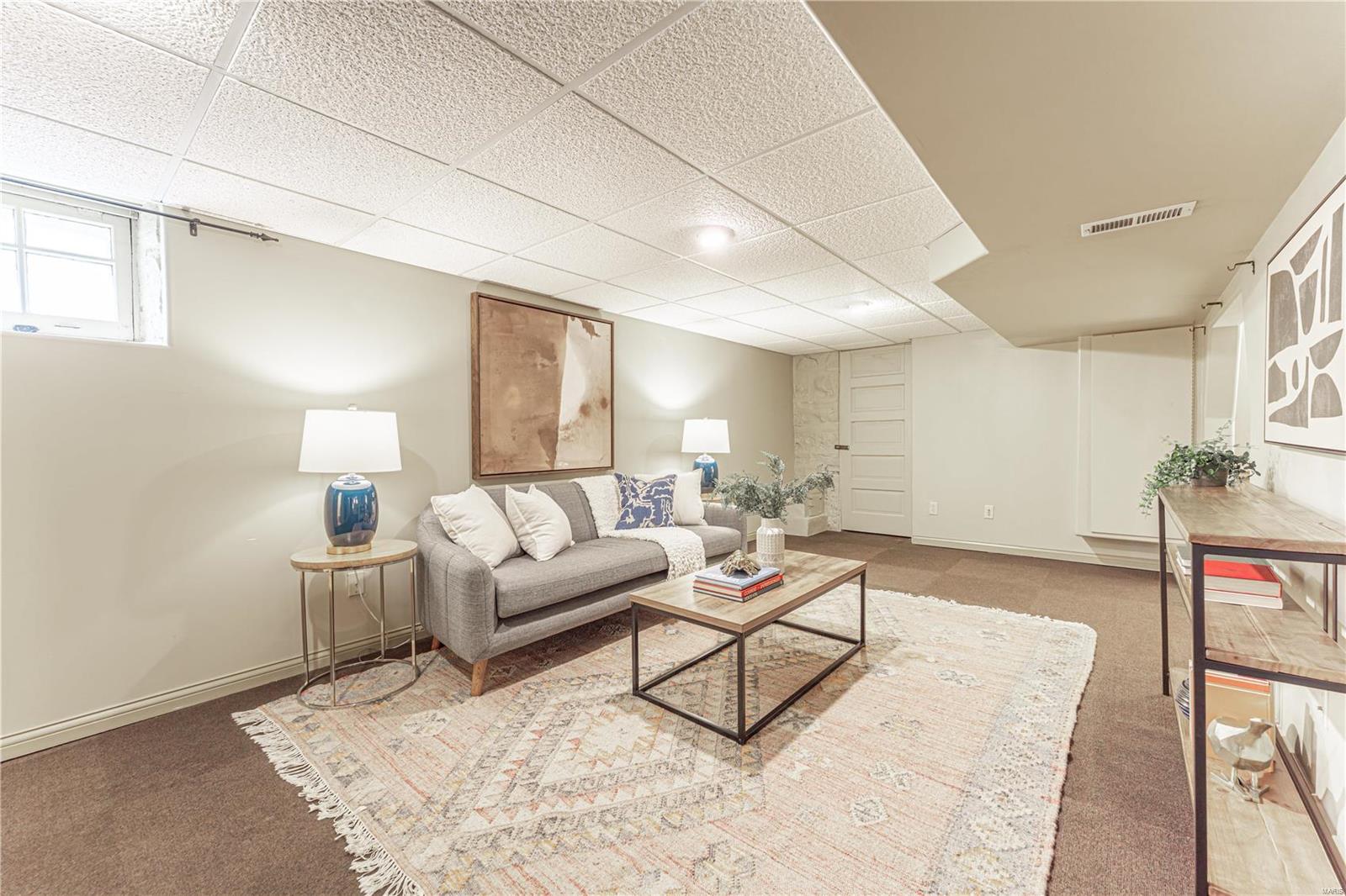 6432 Sutherland Avenue