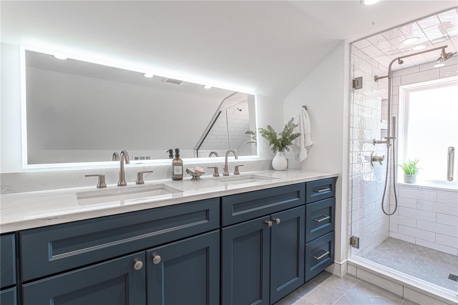 6432 Sutherland Avenue