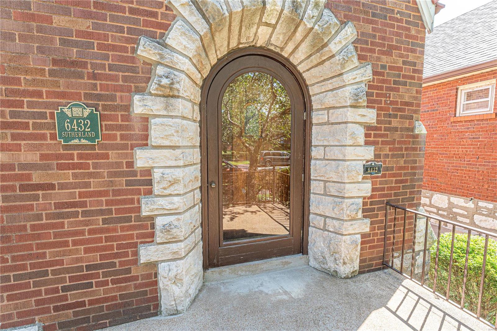 6432 Sutherland Avenue