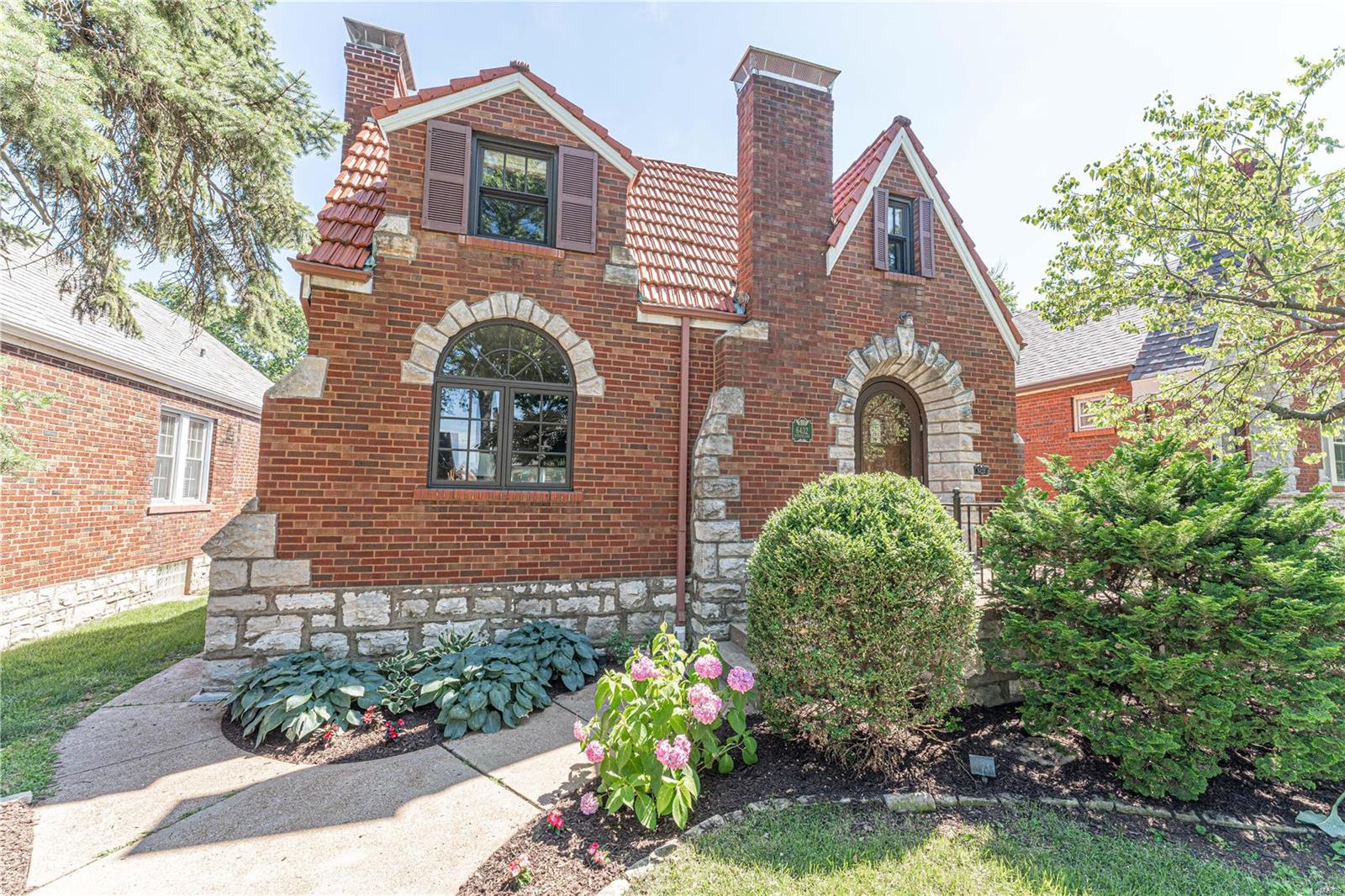 6432 Sutherland Avenue