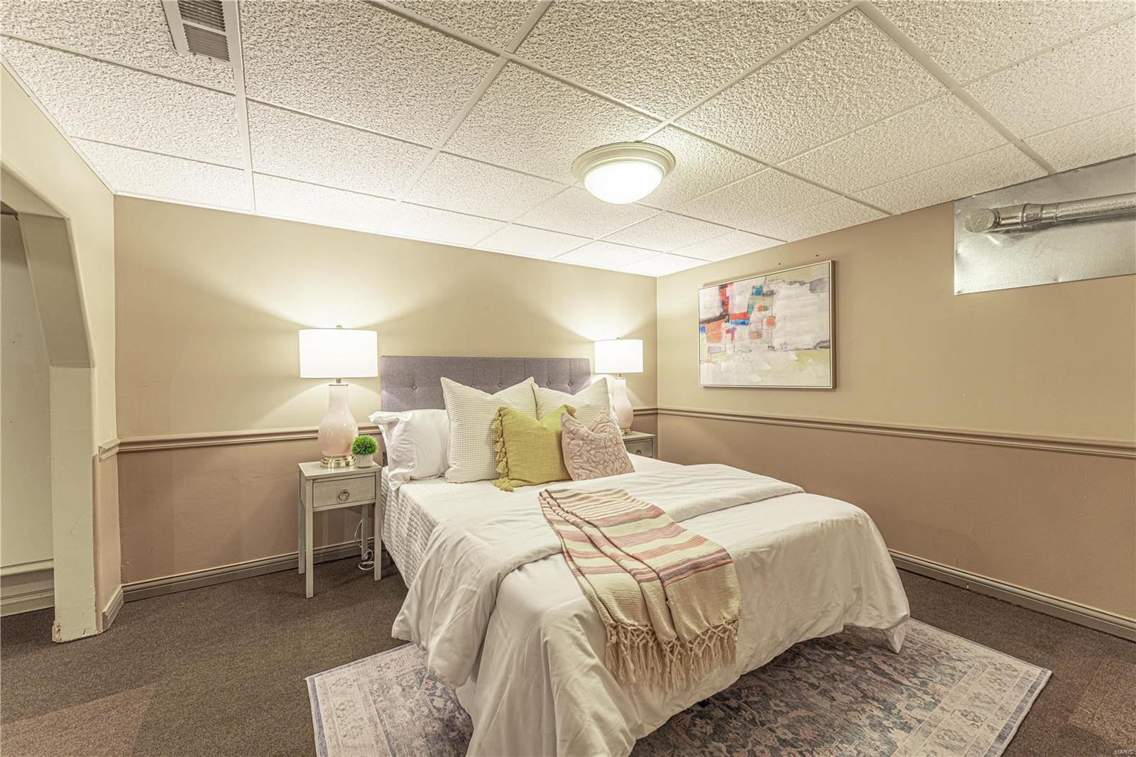 6432 Sutherland Avenue