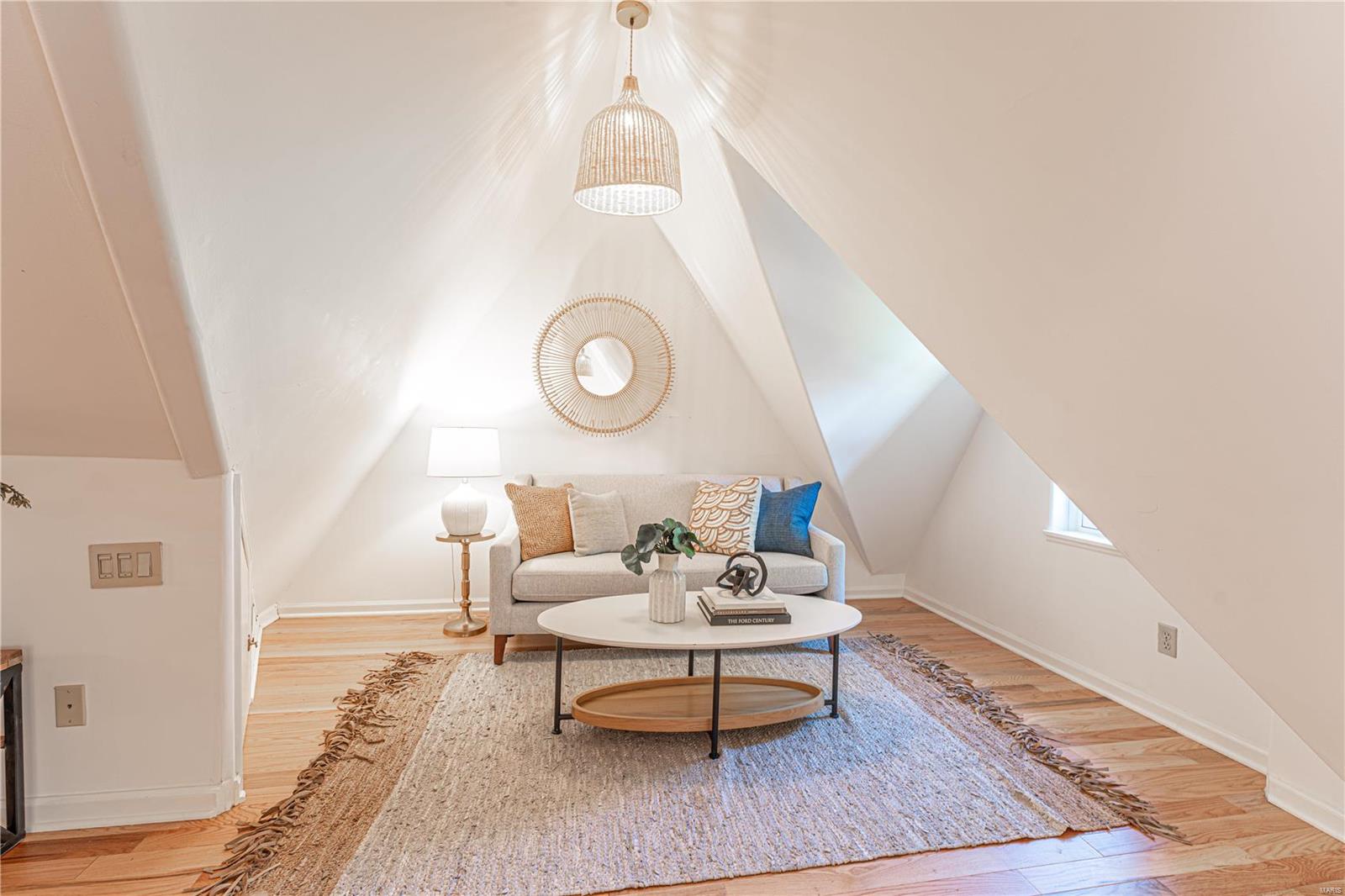 6432 Sutherland Avenue