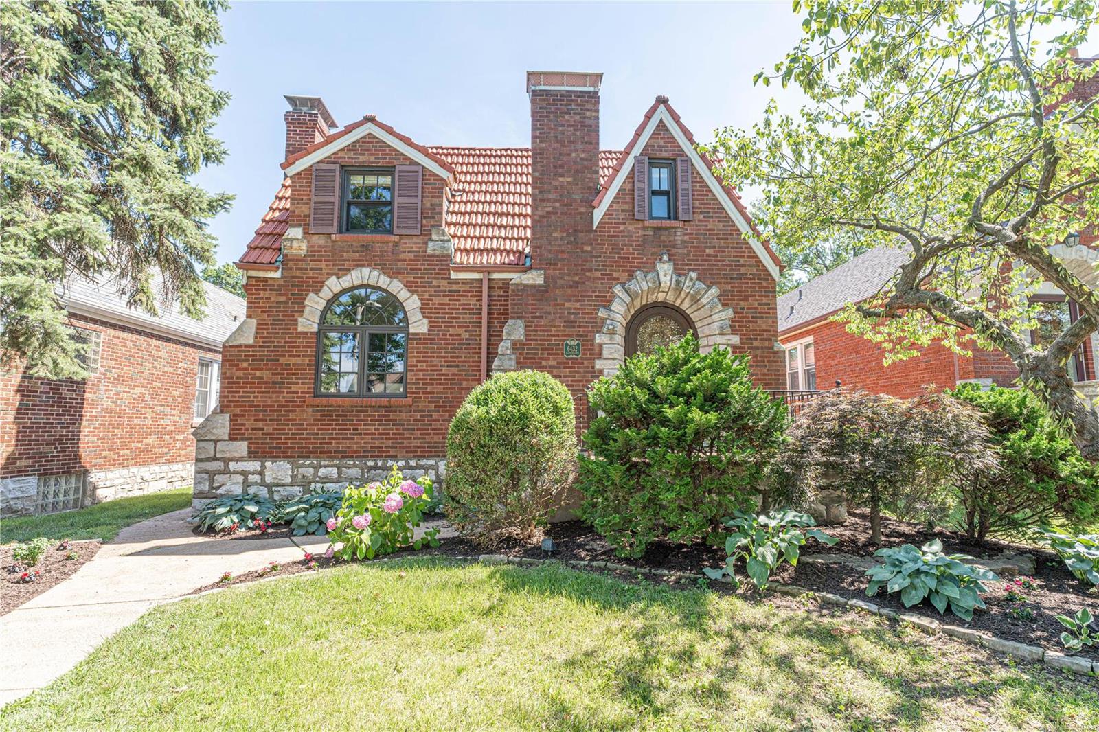 6432 Sutherland Avenue