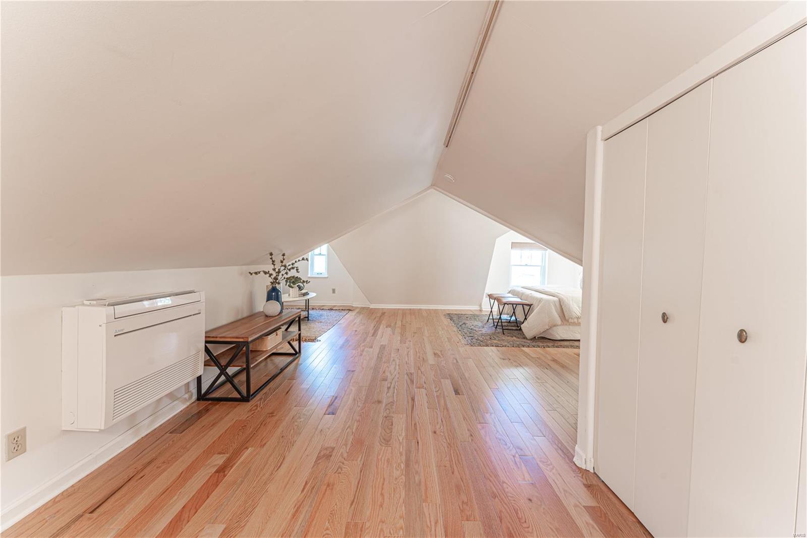 6432 Sutherland Avenue