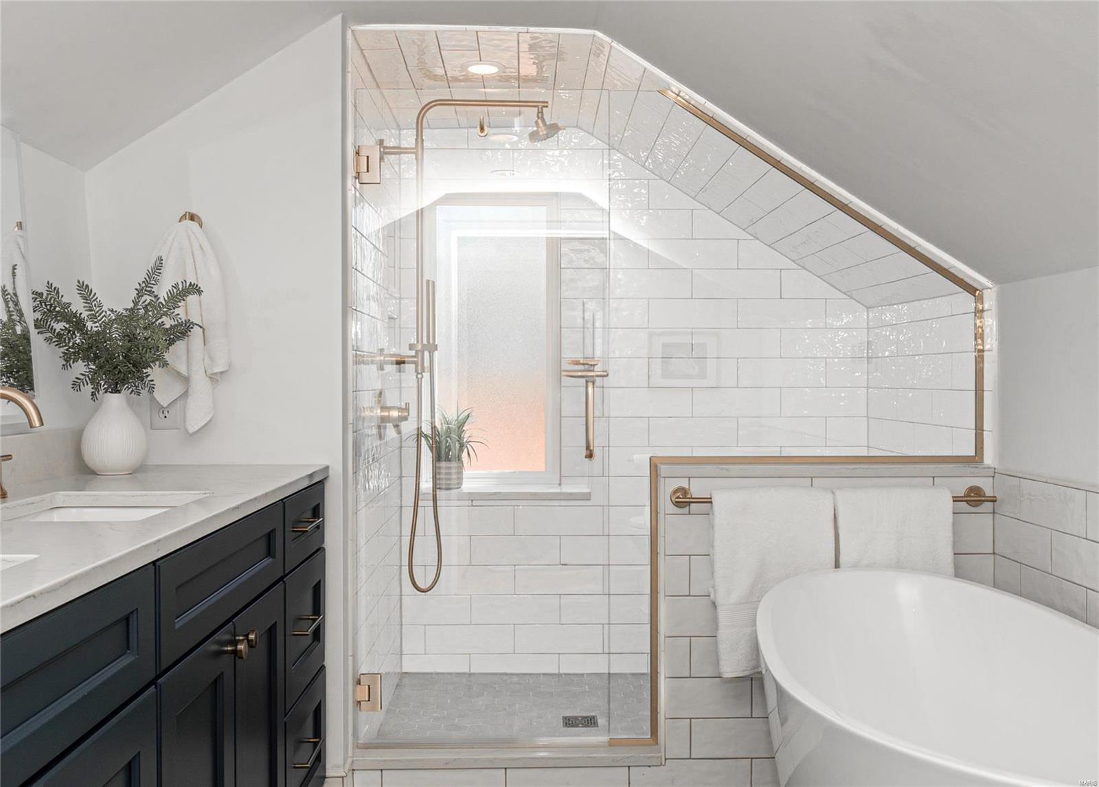 6432 Sutherland Avenue