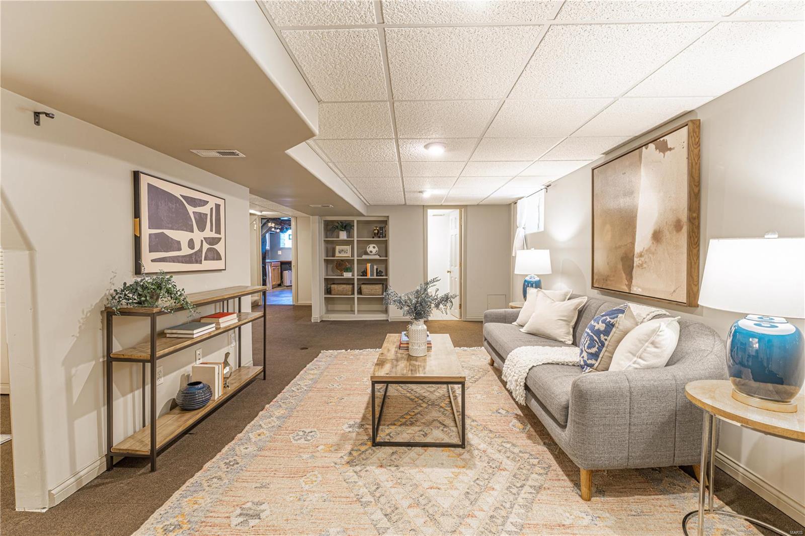 6432 Sutherland Avenue