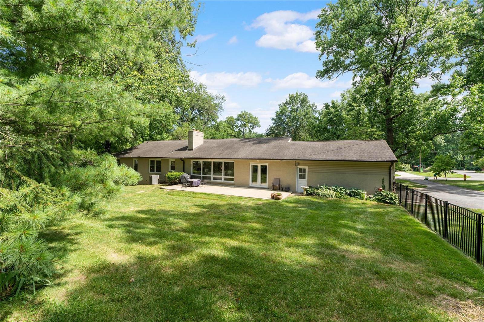 8 Dogwood Lane