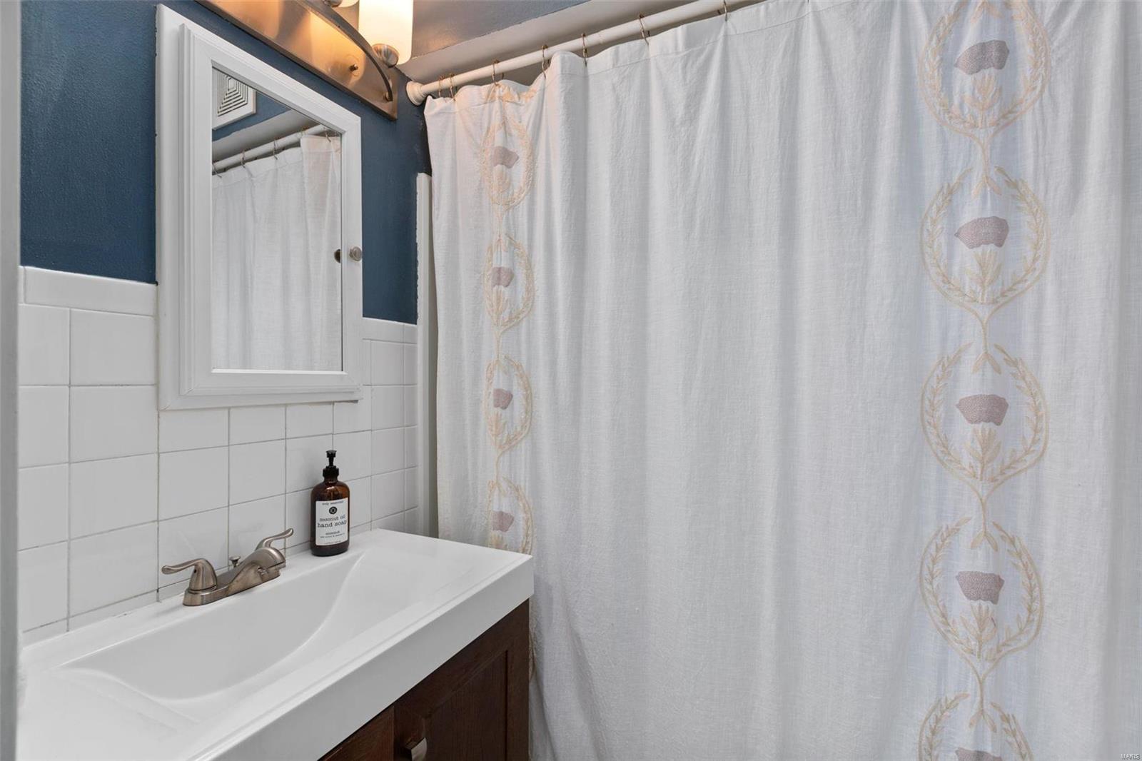 3630 Manhattan Avenue