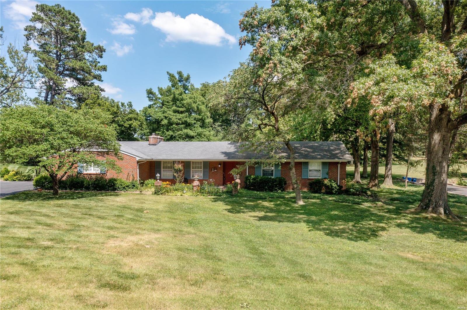 102 Hawthorne Estates