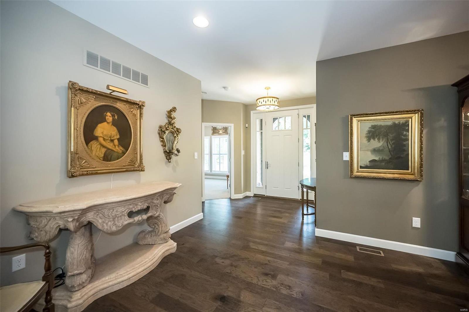 770 Village View Circle