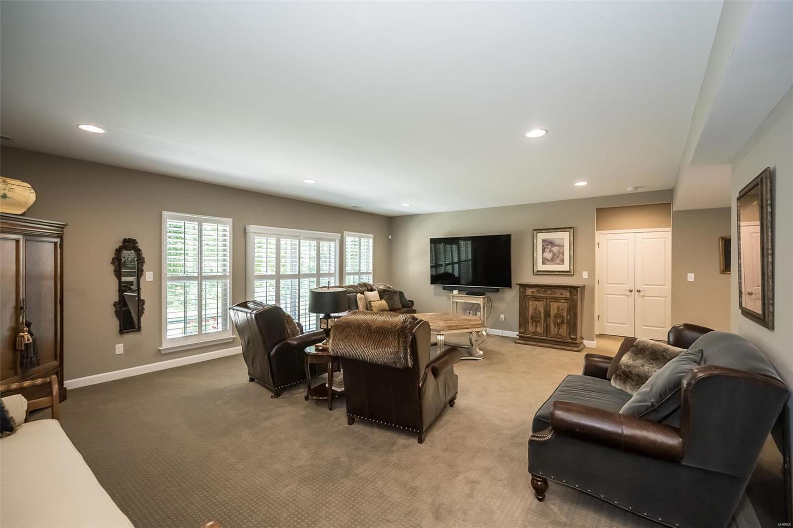 770 Village View Circle